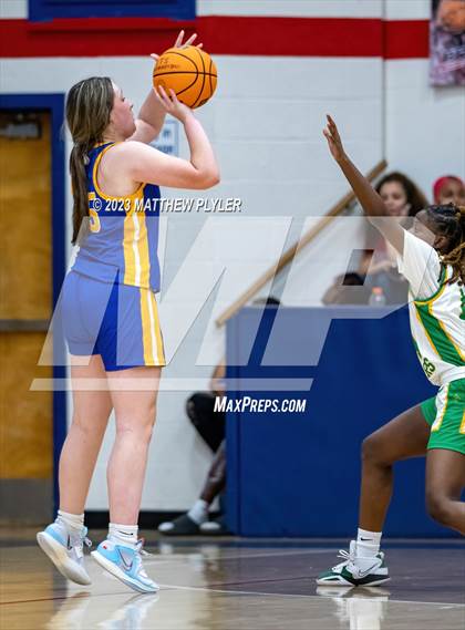 Thumbnail 2 in Richmond vs. Cape Fear Christian Academy photogallery.