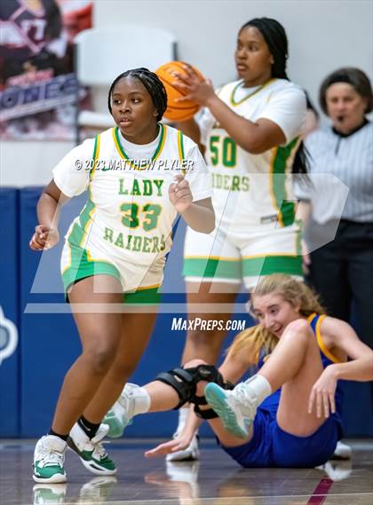 Thumbnail 2 in Richmond vs. Cape Fear Christian Academy photogallery.