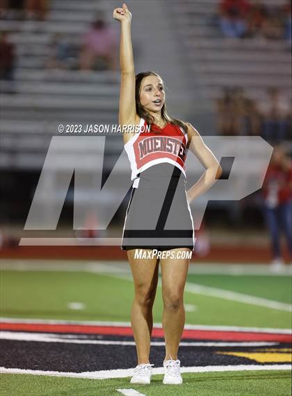 Thumbnail 3 in Muenster @ Pottsboro photogallery.