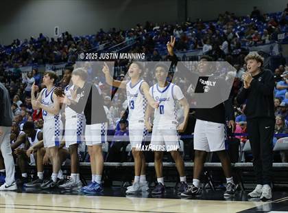 Thumbnail 3 in Bryant vs. Springdale (AAA 6A State Final) photogallery.