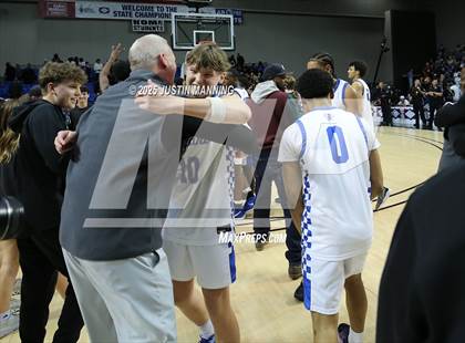 Thumbnail 1 in Bryant vs. Springdale (AAA 6A State Final) photogallery.