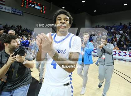 Thumbnail 1 in Bryant vs. Springdale (AAA 6A State Final) photogallery.