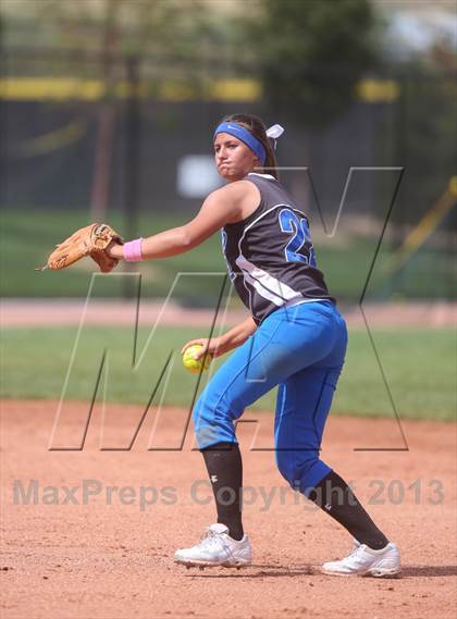 Thumbnail 2 in Grandview vs. Arvada West (Erie Festival of Champions) photogallery.