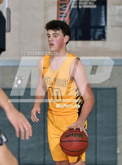 Thumbnail 3 in El Capitan vs. Del Oro (Running with the Pack) photogallery.