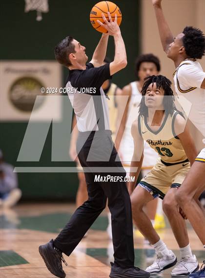 Thumbnail 1 in Langston Hughes vs Wheeler (Grayson New Year's Classic) photogallery.