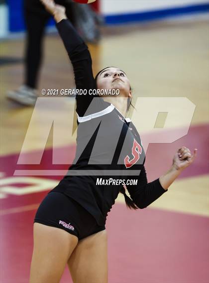 Thumbnail 1 in East Union @ Manteca photogallery.