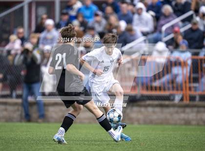 Thumbnail 1 in Shoreland Lutheran vs. Kiel photogallery.