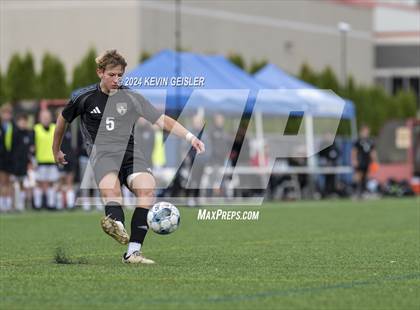 Thumbnail 3 in Shoreland Lutheran vs. Kiel photogallery.