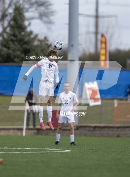 Thumbnail 3 in Shoreland Lutheran vs. Kiel photogallery.