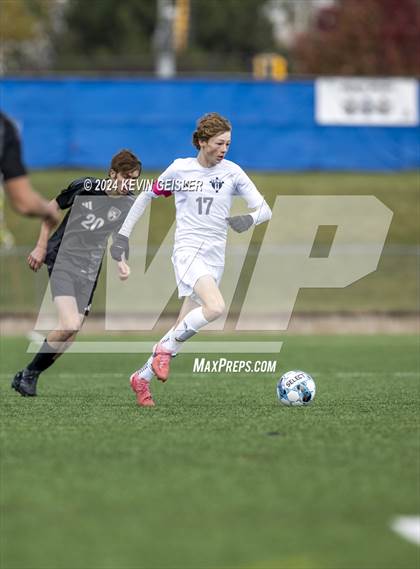 Thumbnail 1 in Shoreland Lutheran vs. Kiel photogallery.