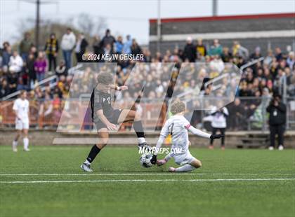 Thumbnail 3 in Shoreland Lutheran vs. Kiel photogallery.