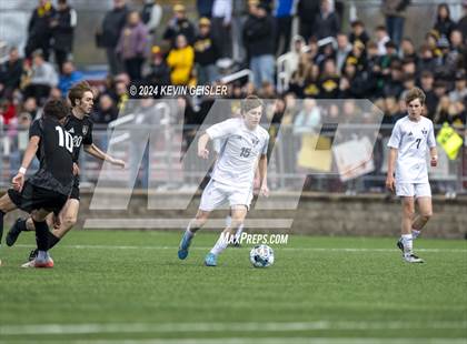 Thumbnail 2 in Shoreland Lutheran vs. Kiel photogallery.