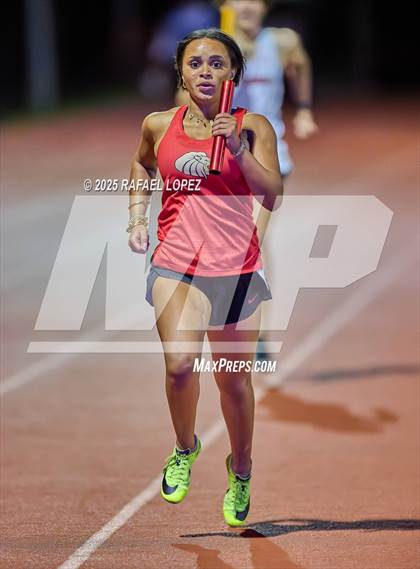 Thumbnail 3 in Eagle No Tax Relays (4x400M) photogallery.