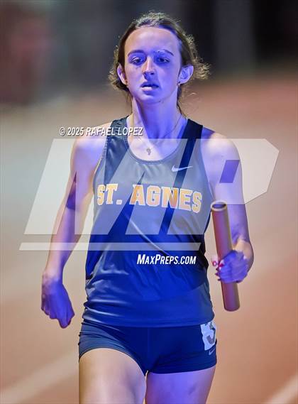 Thumbnail 1 in Eagle No Tax Relays (4x400M) photogallery.