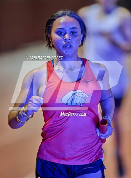 Thumbnail 2 in Eagle No Tax Relays (4x400M) photogallery.