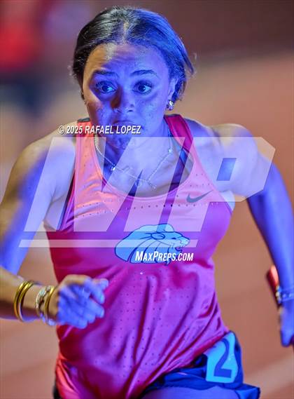 Thumbnail 3 in Eagle No Tax Relays (4x400M) photogallery.