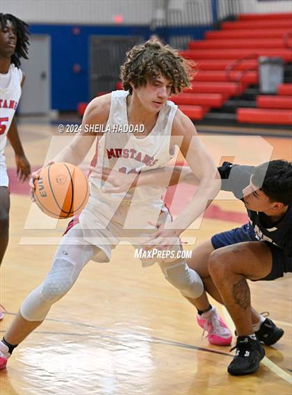 Thumbnail 1 in Palm Harbor University vs Northside Christian  (Sun Bash Tampa) photogallery.