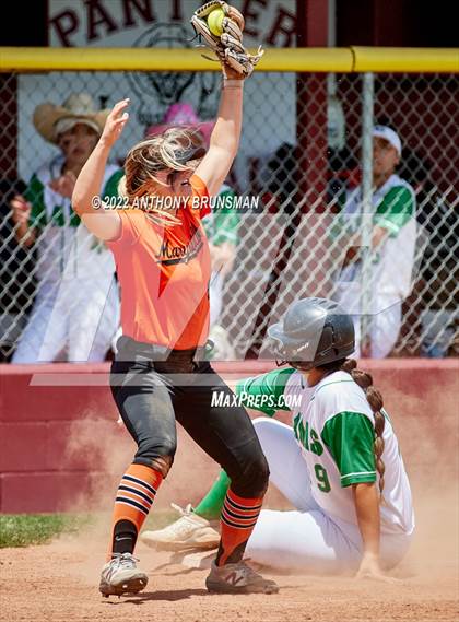 Thumbnail 1 in Marysville vs. Dixon (CIF SJS D4 Final) photogallery.
