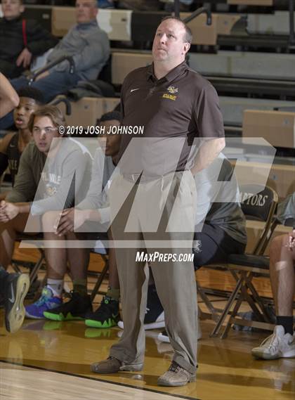 Thumbnail 3 in Apple Valley vs. Brookfield East photogallery.