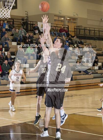 Thumbnail 2 in Apple Valley vs. Brookfield East photogallery.