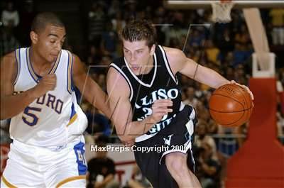 Thumbnail 3 in Aliso Niguel vs El Toro  (Sec. I-A Final)#2 photogallery.