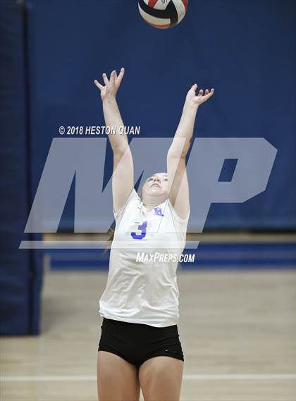 Thumbnail 1 in La Habra vs. Carlsbad (Dave Mohs Tournament) photogallery.