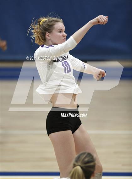 Thumbnail 3 in La Habra vs. Carlsbad (Dave Mohs Tournament) photogallery.