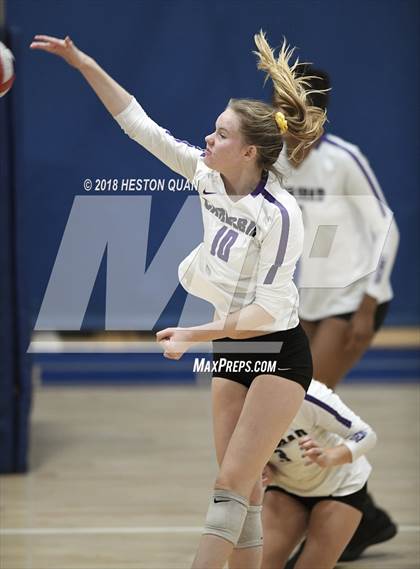 Thumbnail 1 in La Habra vs. Carlsbad (Dave Mohs Tournament) photogallery.