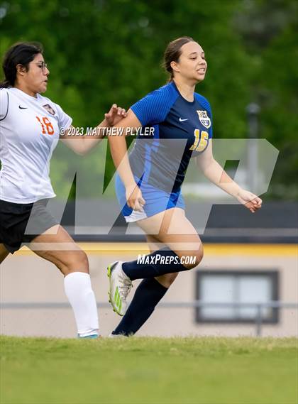 Thumbnail 3 in South View @ Cape Fear photogallery.