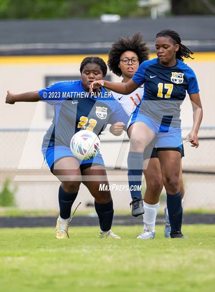 Thumbnail 2 in South View @ Cape Fear photogallery.