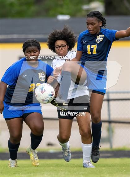 Thumbnail 1 in South View @ Cape Fear photogallery.