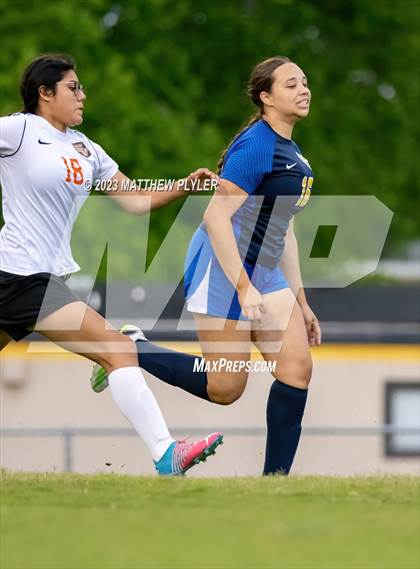 Thumbnail 2 in South View @ Cape Fear photogallery.