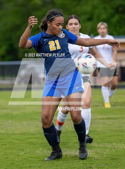 Thumbnail 2 in South View @ Cape Fear photogallery.