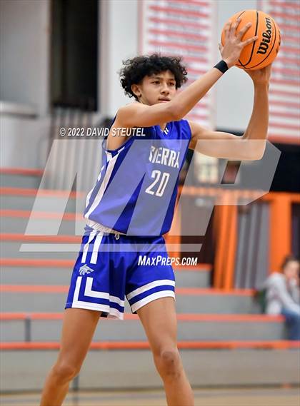 Thumbnail 1 in Sierra vs. Mira Loma (Tiger Classic) photogallery.