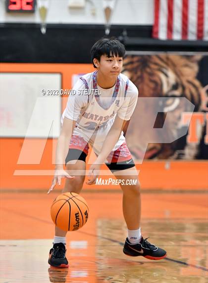 Thumbnail 1 in Sierra vs. Mira Loma (Tiger Classic) photogallery.