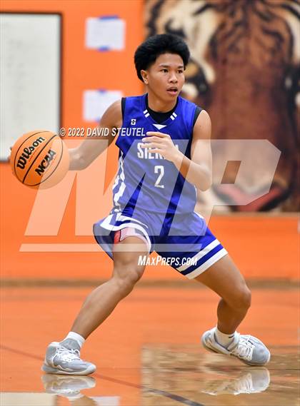 Thumbnail 3 in Sierra vs. Mira Loma (Tiger Classic) photogallery.