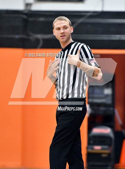 Thumbnail 1 in Sierra vs. Mira Loma (Tiger Classic) photogallery.