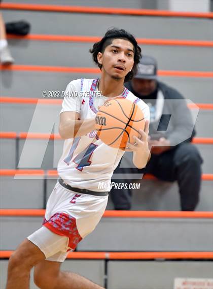 Thumbnail 2 in Sierra vs. Mira Loma (Tiger Classic) photogallery.