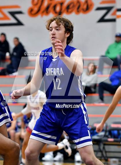 Thumbnail 1 in Sierra vs. Mira Loma (Tiger Classic) photogallery.