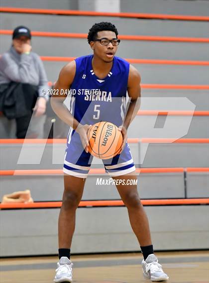 Thumbnail 3 in Sierra vs. Mira Loma (Tiger Classic) photogallery.
