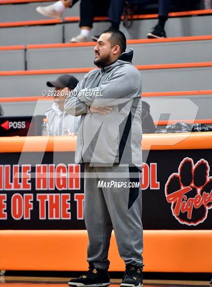 Thumbnail 1 in Sierra vs. Mira Loma (Tiger Classic) photogallery.