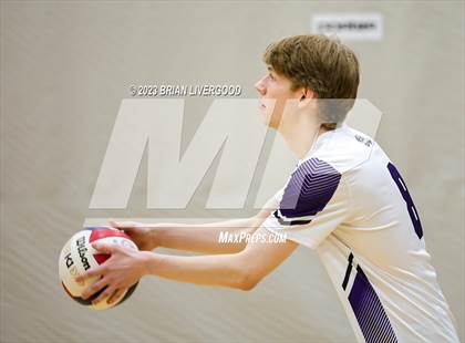 Thumbnail 3 in Regis Groff vs. Discovery Canyon photogallery.