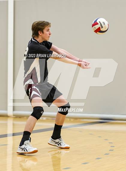 Thumbnail 1 in Regis Groff vs. Discovery Canyon photogallery.