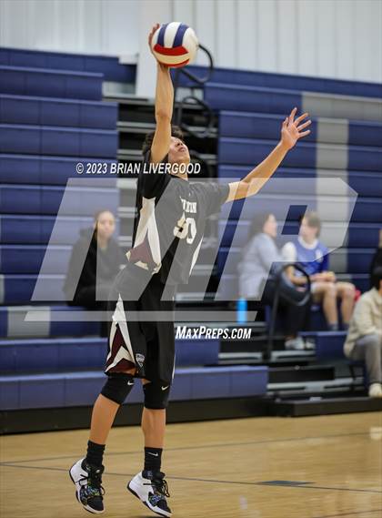 Thumbnail 2 in Regis Groff vs. Discovery Canyon photogallery.