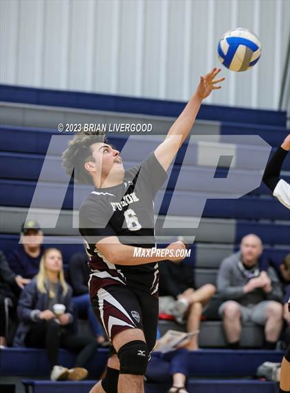 Thumbnail 3 in Regis Groff vs. Discovery Canyon photogallery.