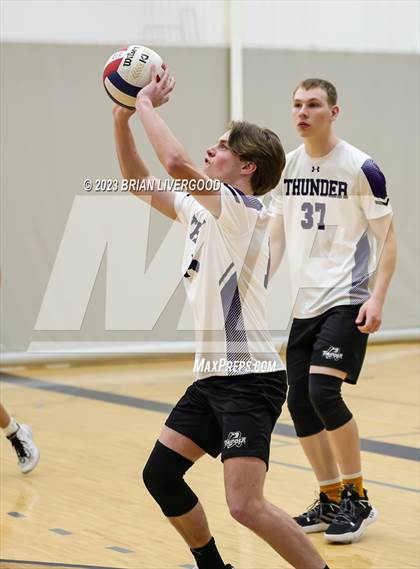 Thumbnail 3 in Regis Groff vs. Discovery Canyon photogallery.