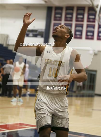 Thumbnail 1 in V.R. Eaton vs. Crandall (Denton Ryan Holiday Showcase) photogallery.