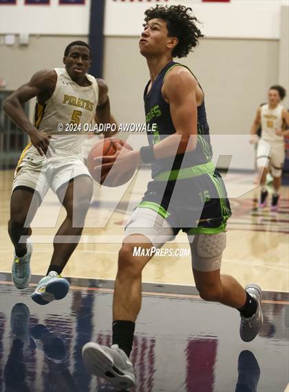 Thumbnail 2 in V.R. Eaton vs. Crandall (Denton Ryan Holiday Showcase) photogallery.