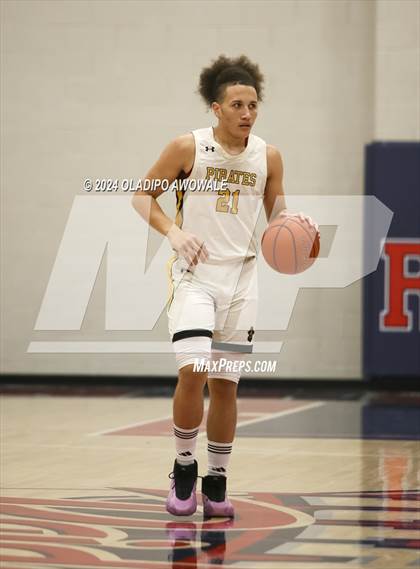 Thumbnail 2 in V.R. Eaton vs. Crandall (Denton Ryan Holiday Showcase) photogallery.