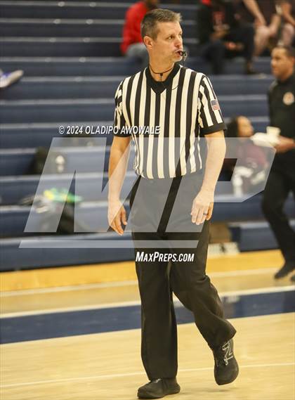 Thumbnail 2 in V.R. Eaton vs. Crandall (Denton Ryan Holiday Showcase) photogallery.